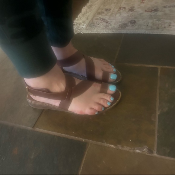Sandals - Picture 2 of 6
